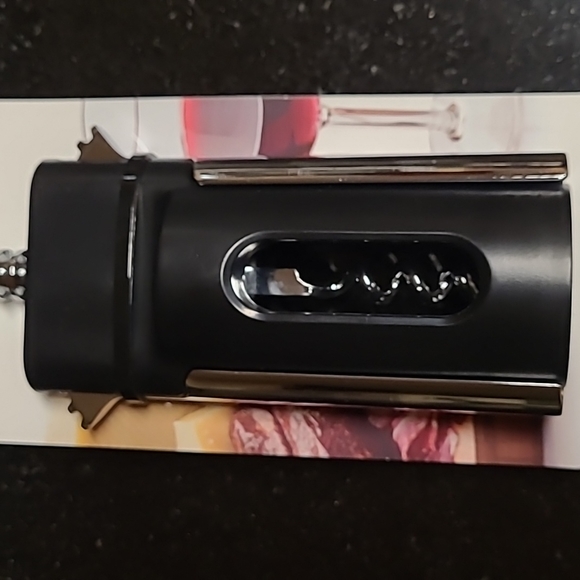 KitchenAid Winged Corkscrew - Picture 3 of 6